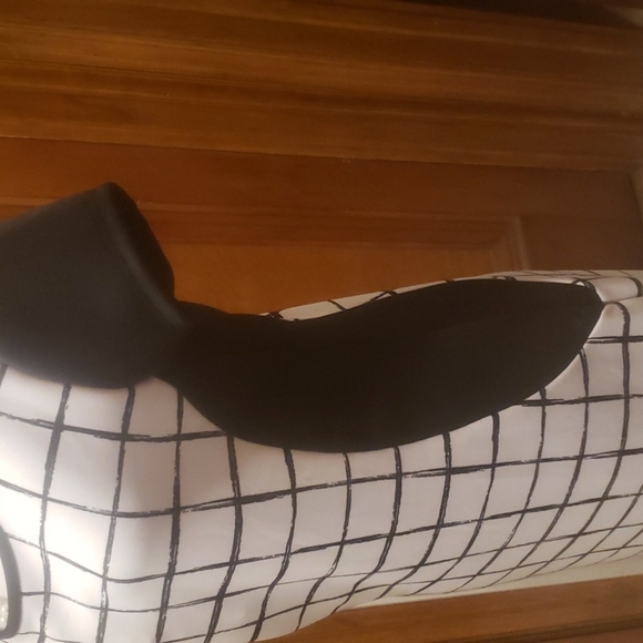 Dress - Picture 3 of 6